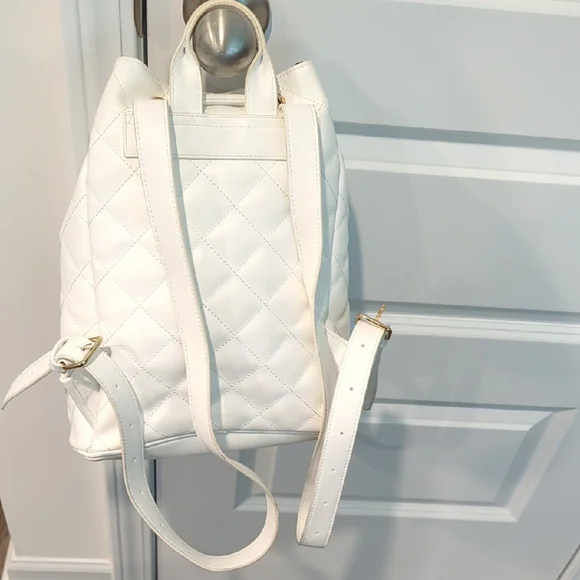 Forever 21 White Backpack with Sleek Design NWOT - Picture 3 of 12